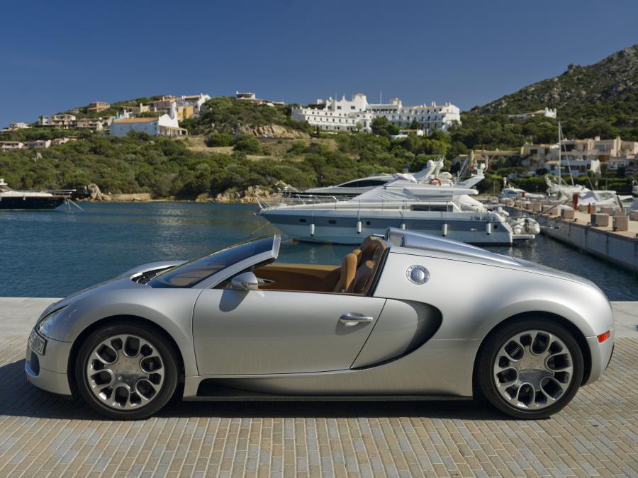  Bugatti Veyron 16.4 Grand Sport Sardinia 2009 года  (фото 9 из 12)